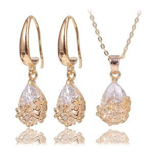Fine 18K Jewelry Set
